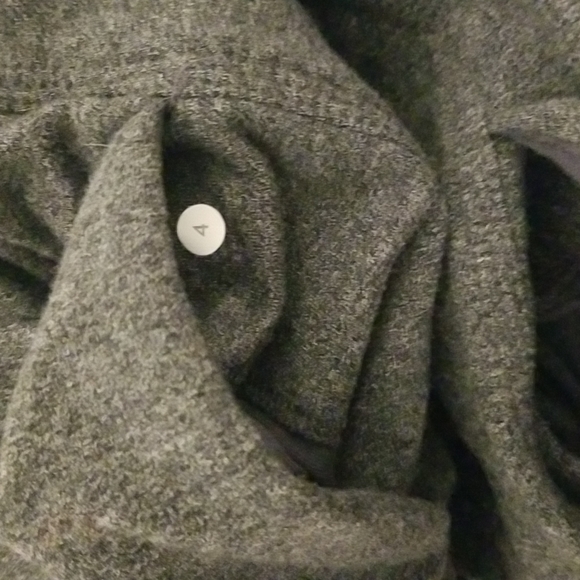 Lululemon Savasana Wrap Jacket- Charcoal Grey, Size 4 - Picture 12 of 12